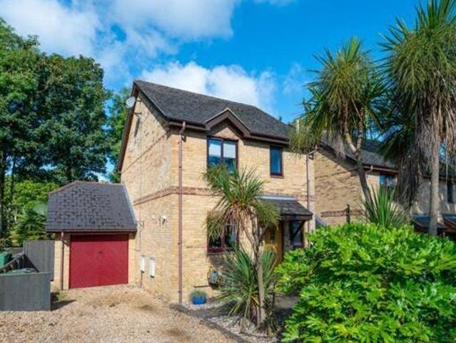 House for sale in Binstead, Ryde