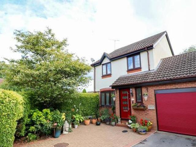 House for sale in Surrey, England