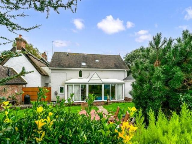 Farm for sale in Ferring, Arun