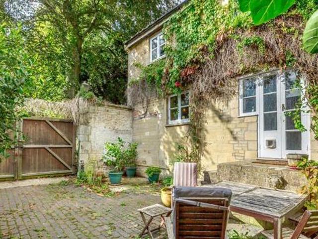 House for sale in Fossebridge, Gloucestershire