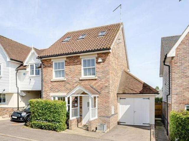 House for sale in Lyons, Greater London