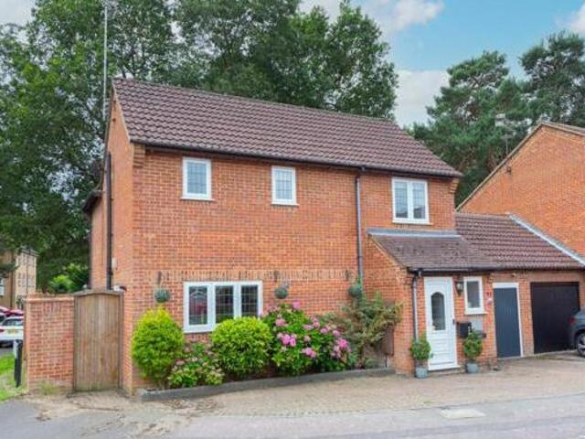 House for sale in Farnborough, Hampshire