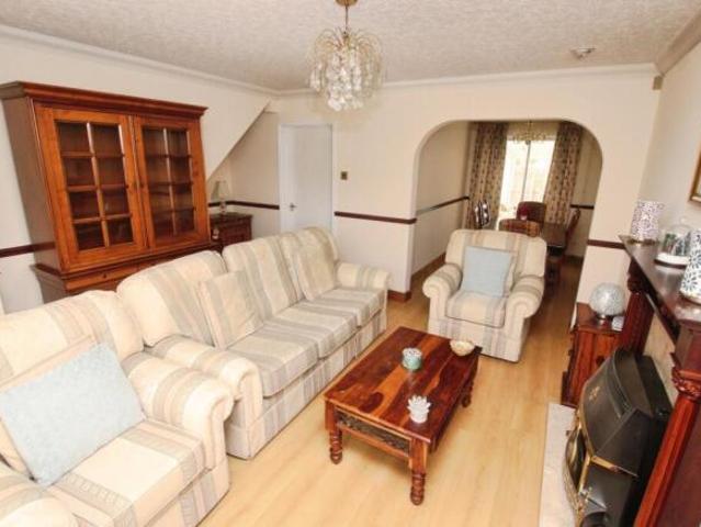 Farm for sale in Bracebridge Low Fields, Brayford