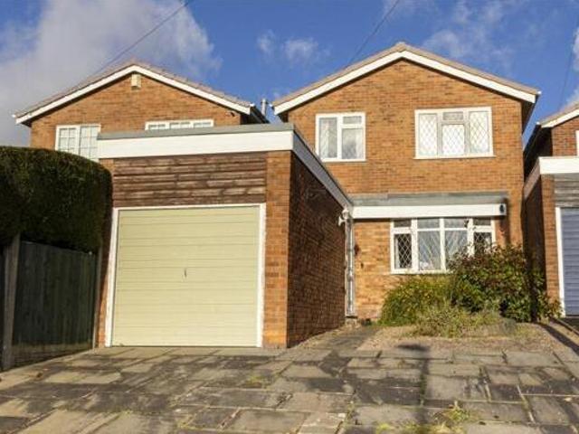 House for sale in Halesowen, West Midlands