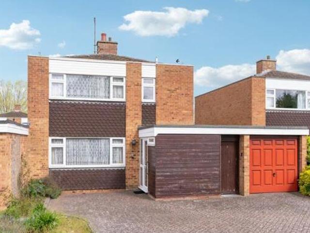 House for sale in Henlow, Bedfordshire