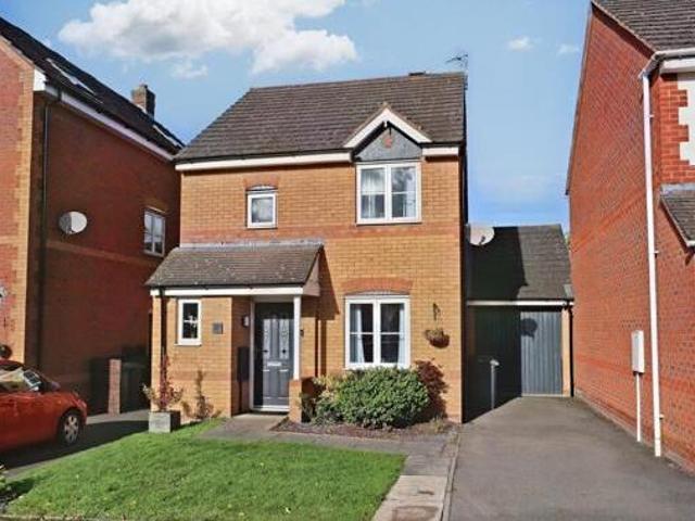 House for sale in Camp Hill, Warwickshire