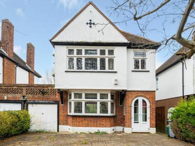 House for sale in Pinner, Greater London