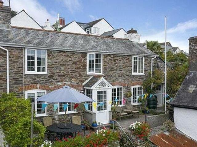 House for sale in Follaton, Strode