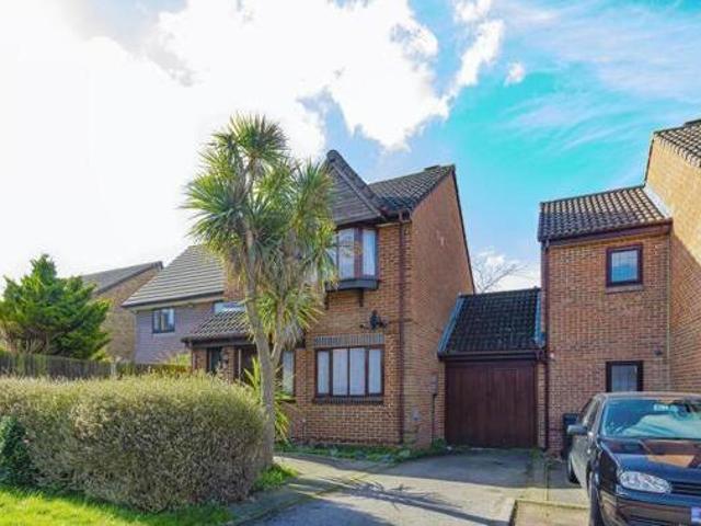 House for sale in Upchurch, Gillingham