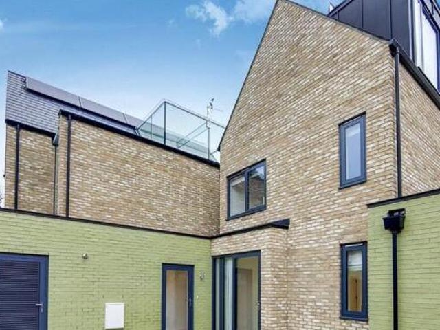 House for sale in Blackhills, Surrey