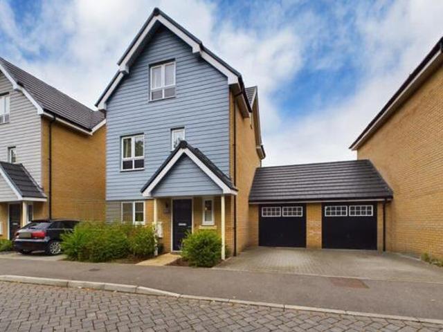 House for sale in Row Town, Surrey