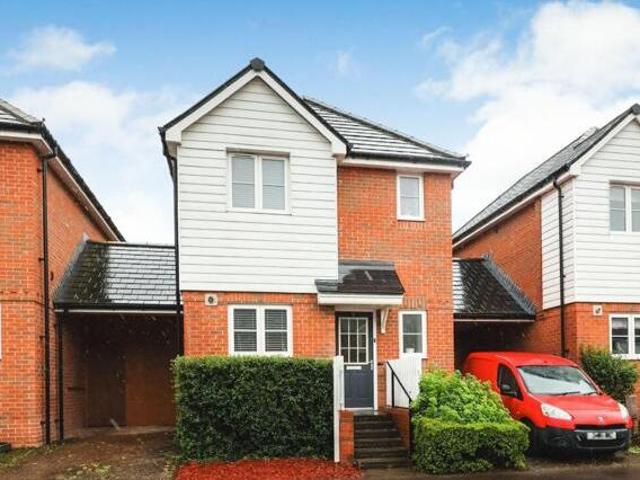 House for sale in Spring Vale, Hampshire