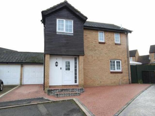 House for sale in Glenvale Park, Wellingborough