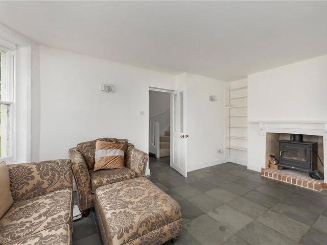 House for rent in Shalmsford Street, Canterbury