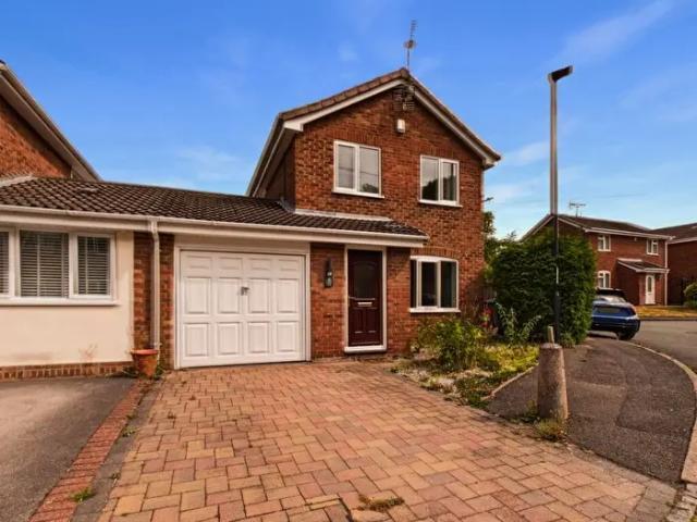 Apartment for rent in Oakwood, Derby