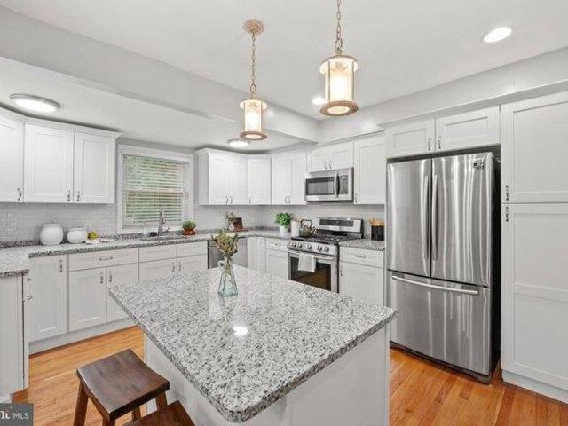 House for sale in Linthicum Heights