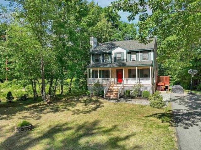 House for sale in New Hampshire