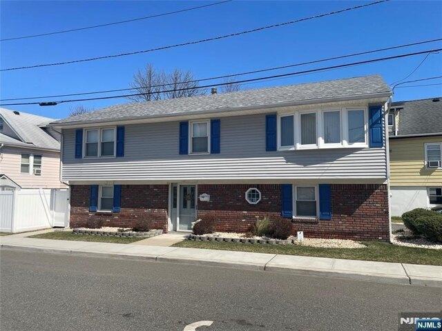 House for sale in Little Ferry, New Jersey