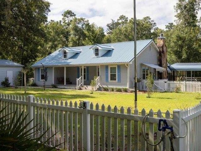 House for sale in Live Oak, Florida