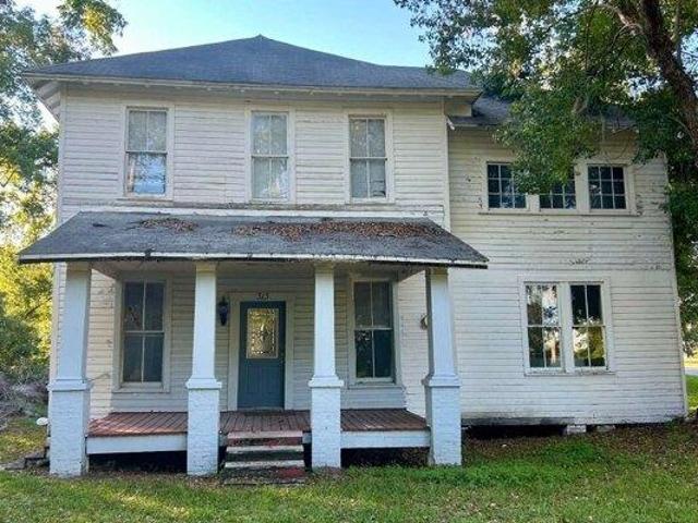 House for sale in Suwannee, Florida