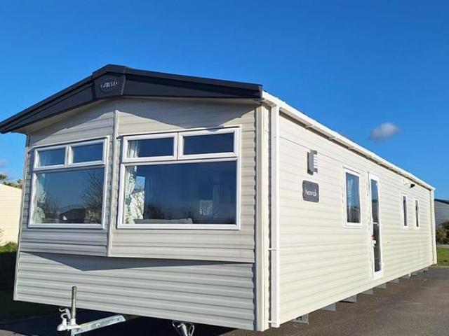 House for sale in Hendra Croft, Cornwall
