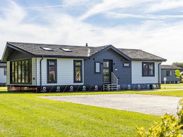 House for sale in Eastbridge, Suffolk