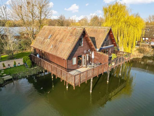 House for sale in Huntingdon, Cambridgeshire