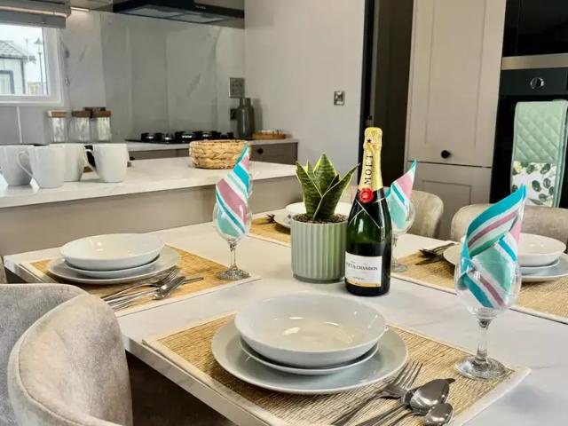House for sale in Heathlands, East Sussex