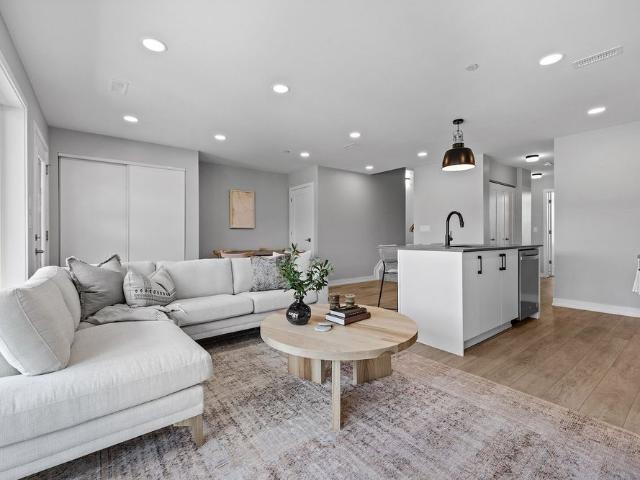 Apartment for rent in Mulhurst Bay, Ontario