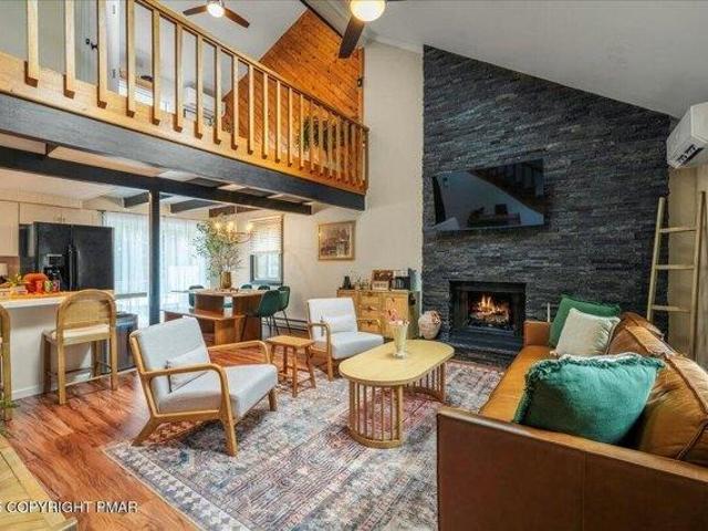 House for sale in Long Pond, Pennsylvania