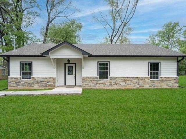 House for sale in Longview, Texas