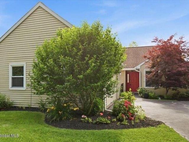House for sale in Colonie, New York