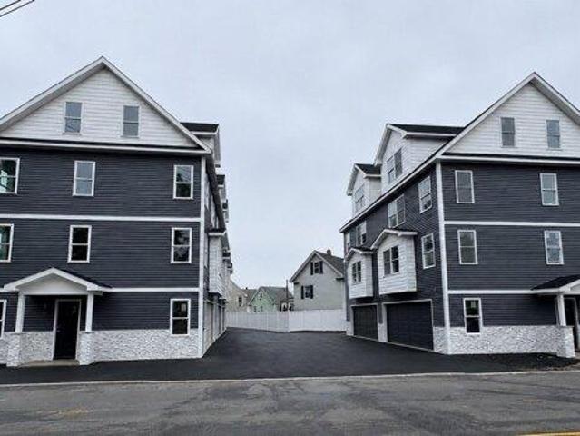 Condo for sale in Lowell, Massachusetts