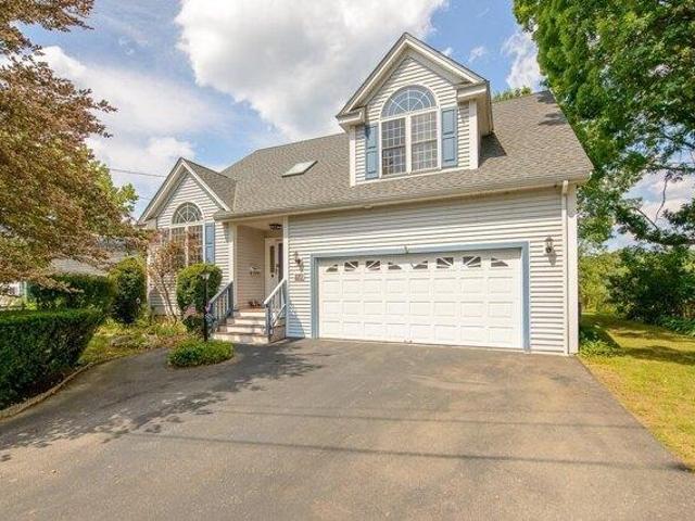 House for sale in Lowell, Middlesex County