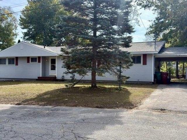 House for sale in Lowell, Middlesex County