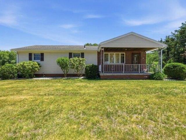 House for sale in Hampden, Massachusetts