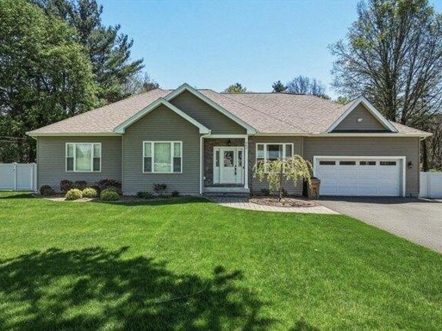 House for sale in Hampden, Massachusetts