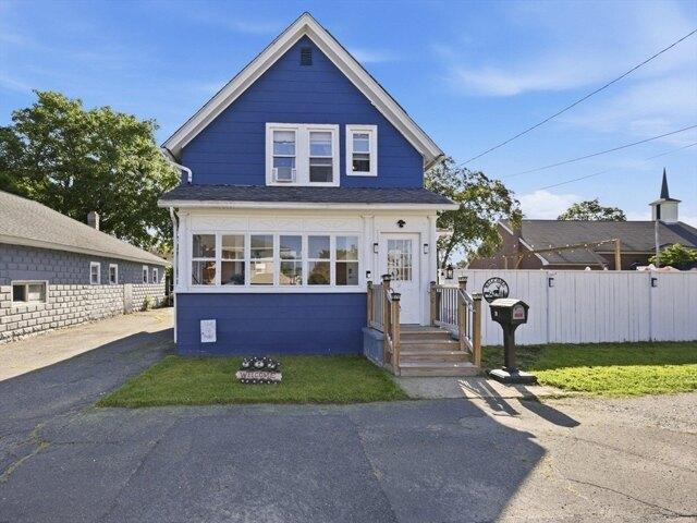 House for sale in Hampden, Massachusetts
