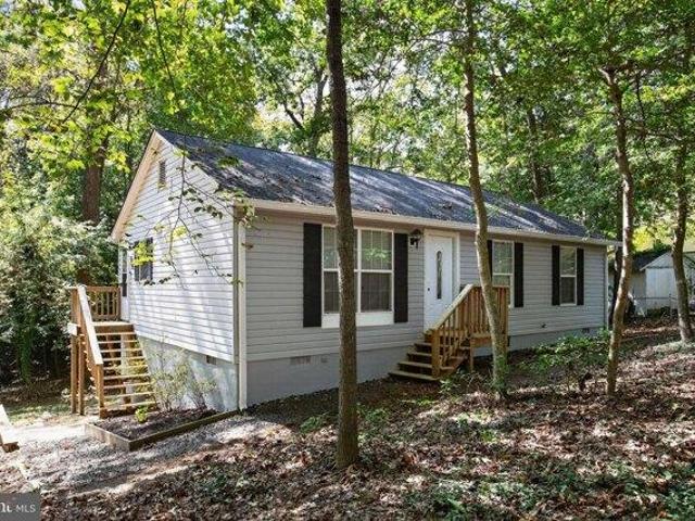 House for sale in Lusby, Maryland
