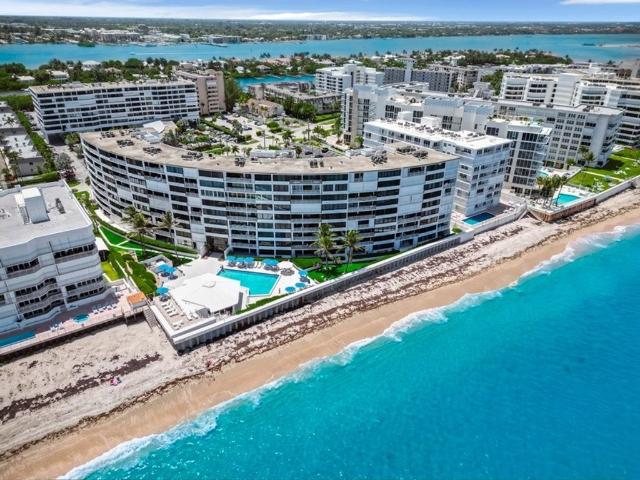 Apartment for sale in Palm Beach, Florida