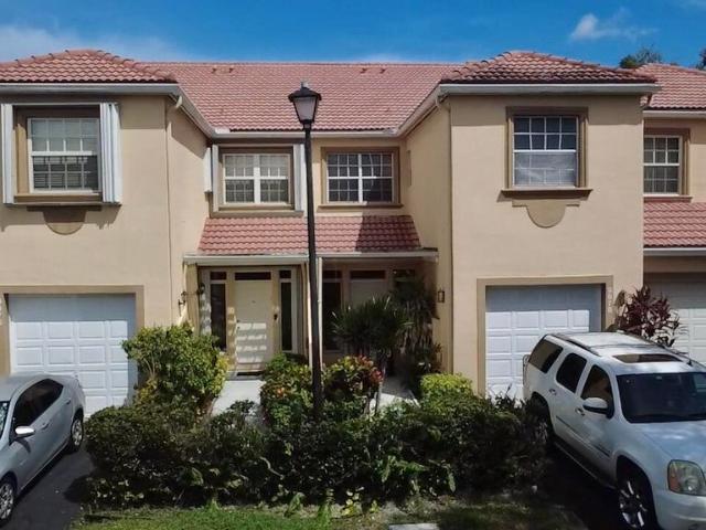Townhouse for rent in Coral Springs, Florida