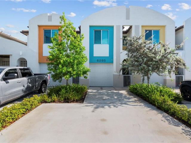 Townhouse for rent in Davie