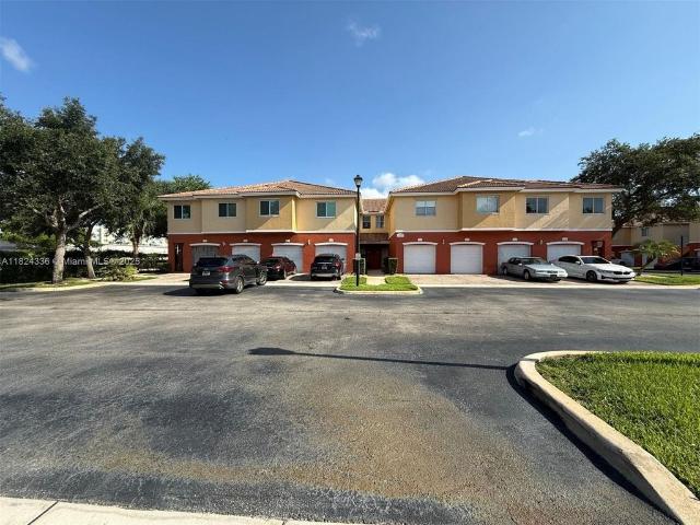 Townhouse for rent in Davie