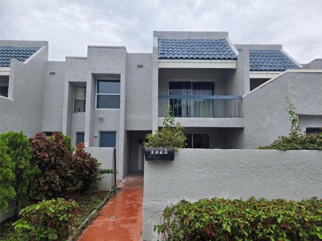 Townhouse for rent in Fort Lauderdale