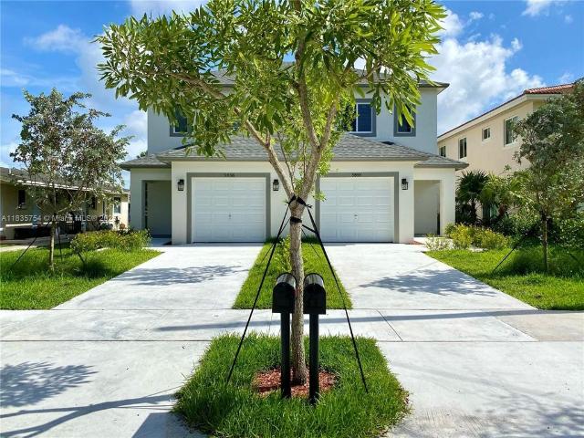 Townhouse for rent in Hollywood