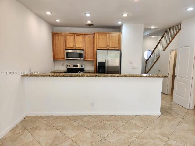 Townhouse for rent in Hollywood