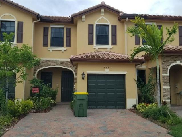 Townhouse for rent in Homestead