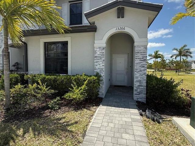 Townhouse for rent in Homestead