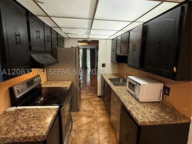 Townhouse for rent in Lauderhill, Florida