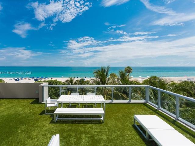 Townhouse for rent in Miami Beach